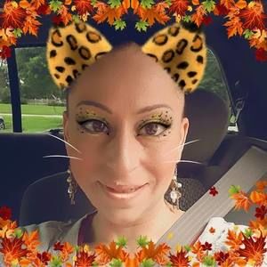 Meet your Posher, Caroline